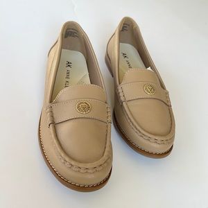 Anne Klein Loafers Flats Tan Gold